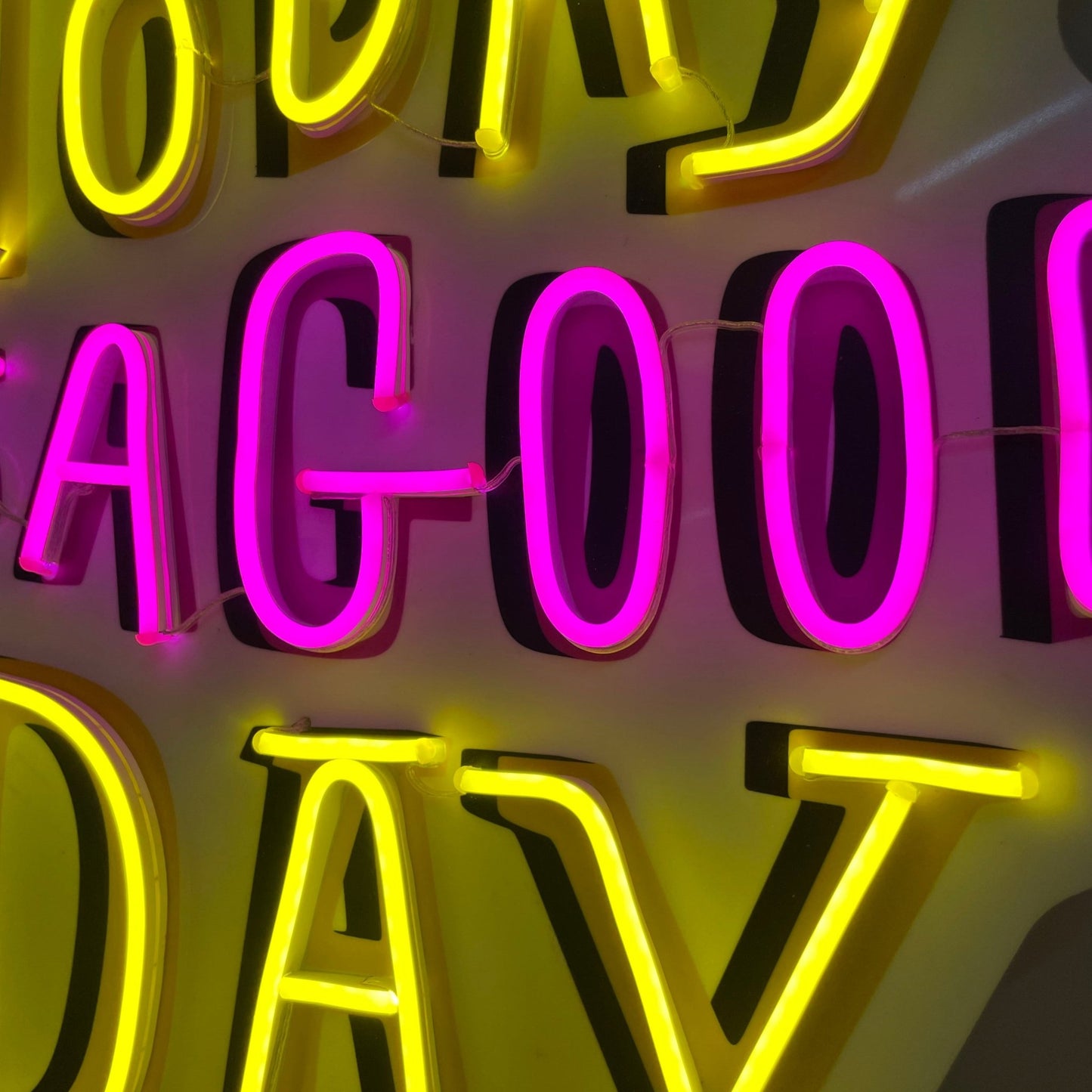 TODAY IS A GOOD DAY NEON SIGN - Neonicks